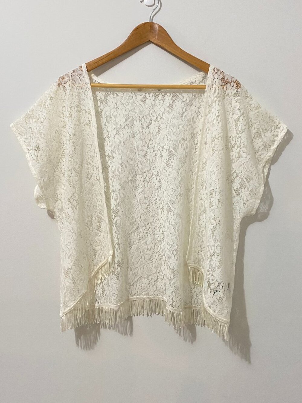Sheer White Lace Kimono Shawl Fringe Trim Boho Cottagecore Whimsigoth Romantic